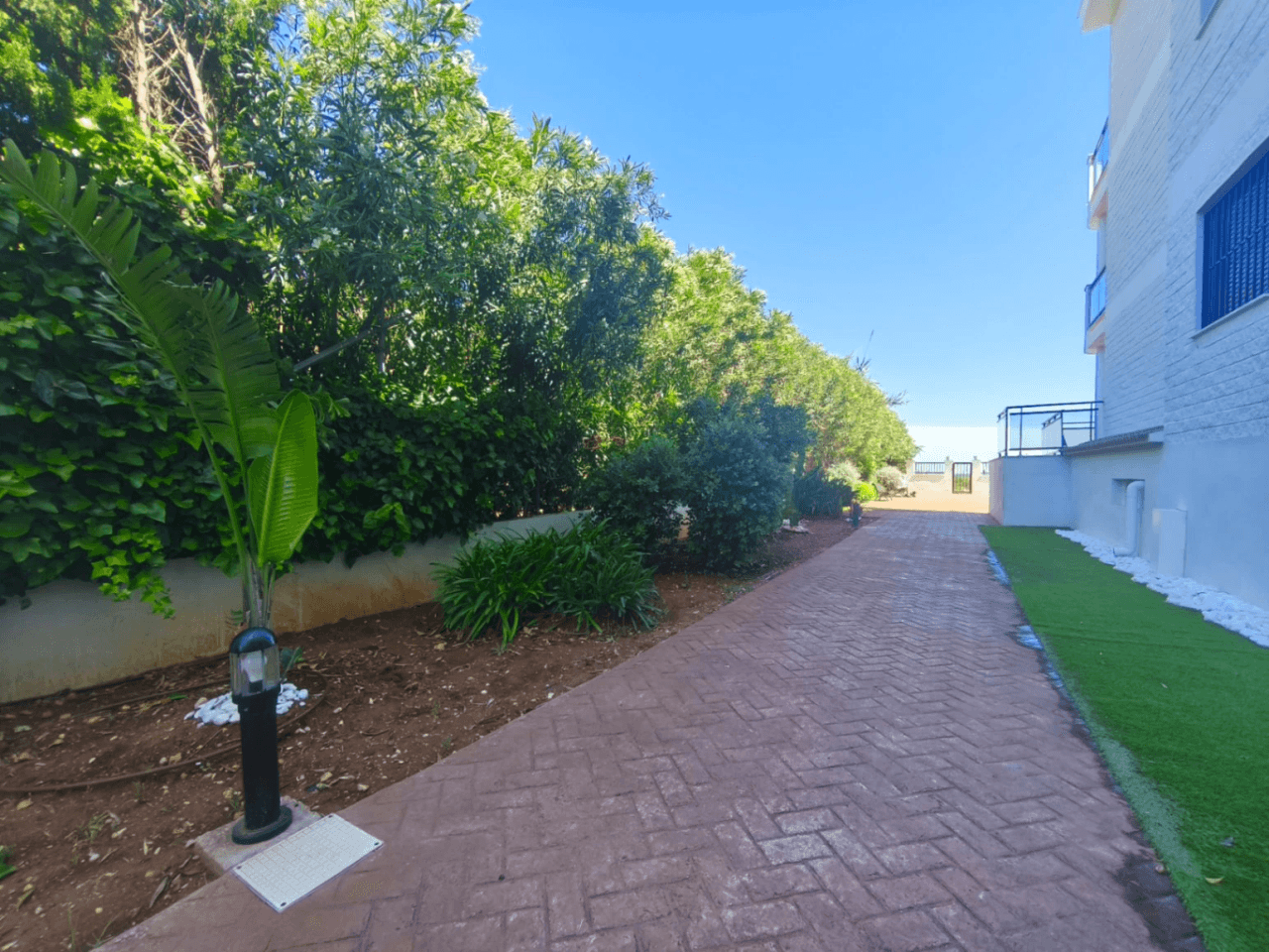 Beachfront apartment in Denia, Les Devesses.