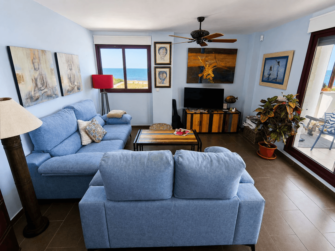 Beachfront apartment in Denia, Les Devesses.