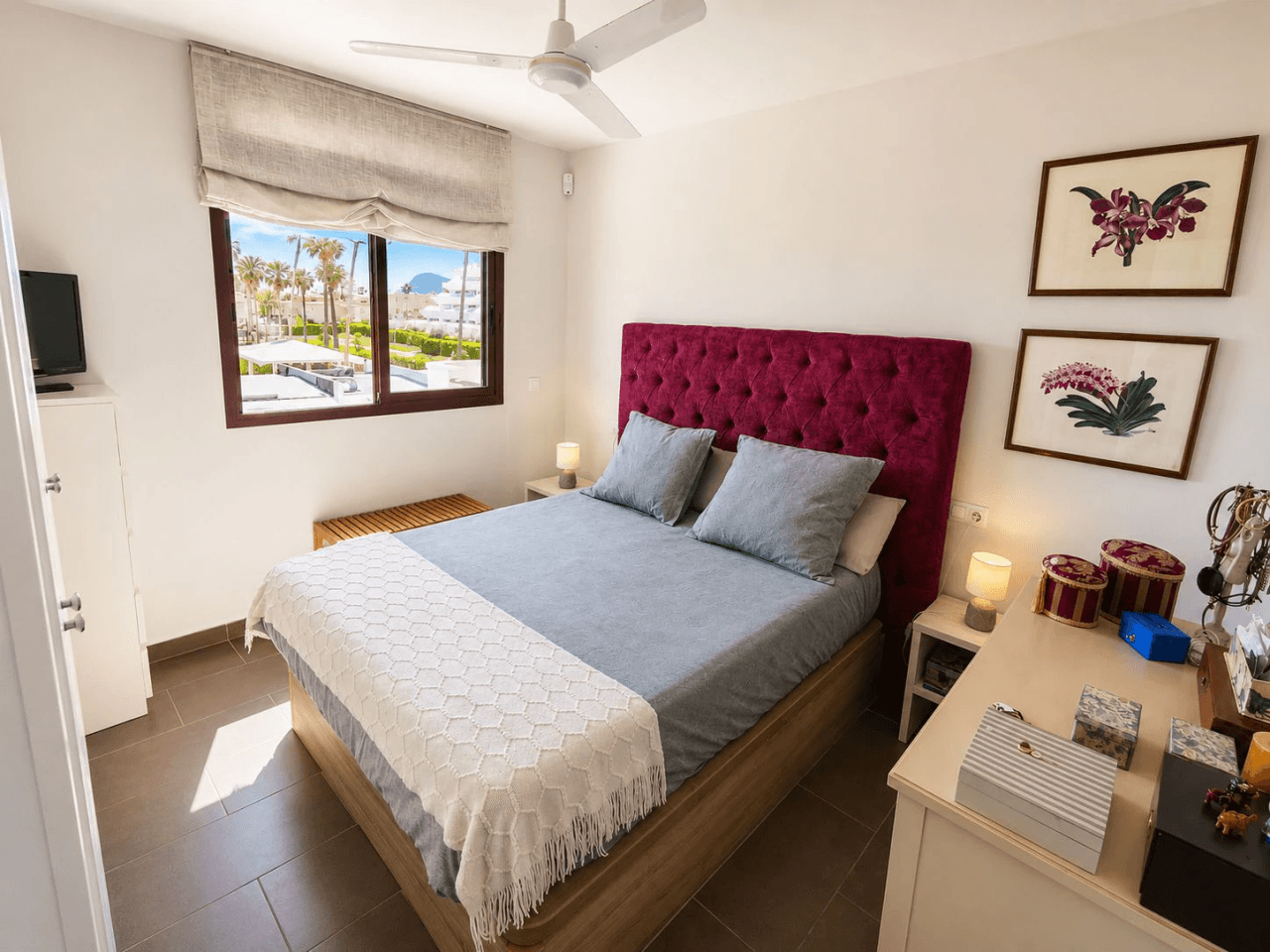 Beachfront apartment in Denia, Les Devesses.