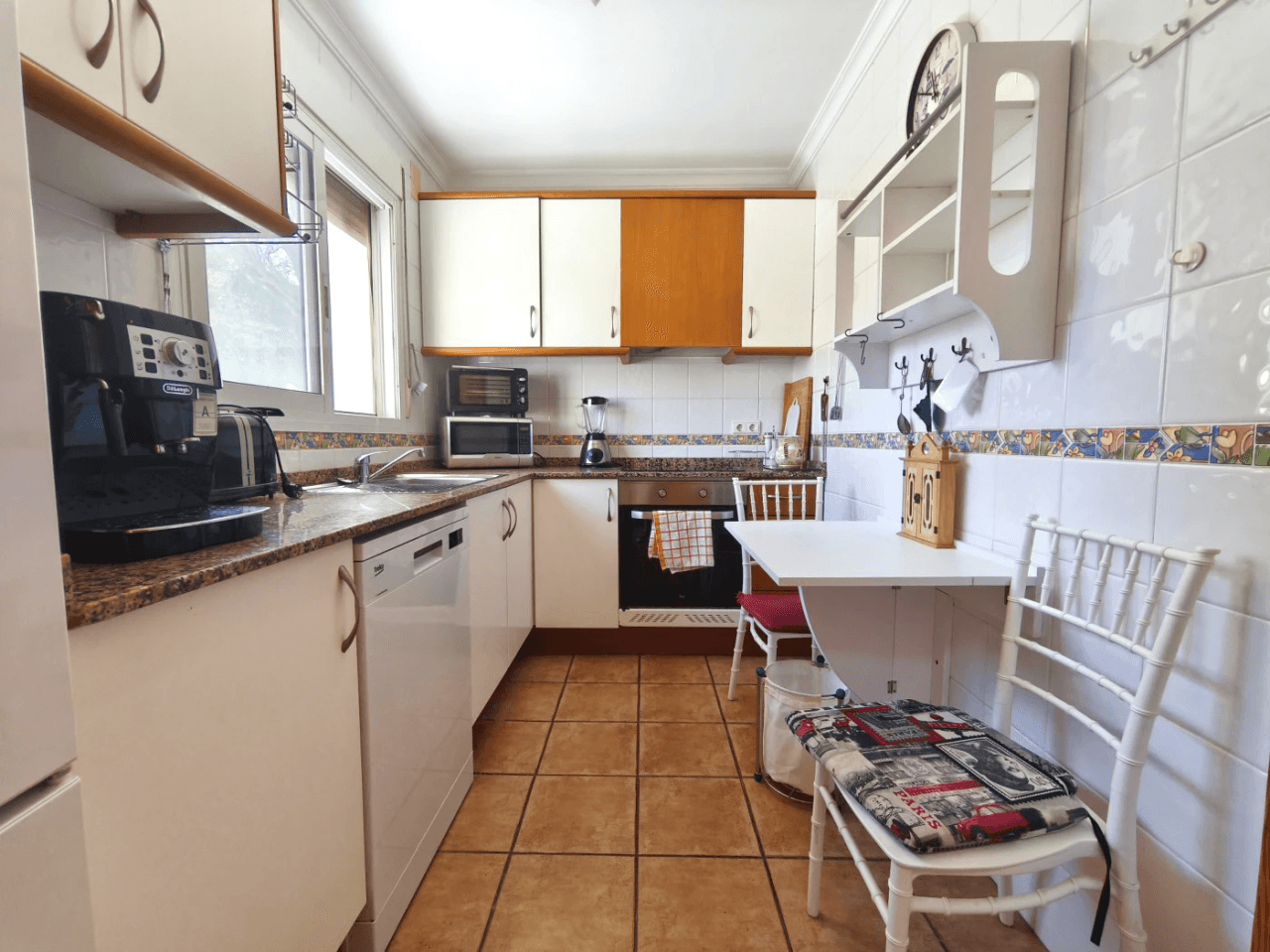 Semi-detached with 3 bedrooms, private garden, and community pool, Els Poblets.