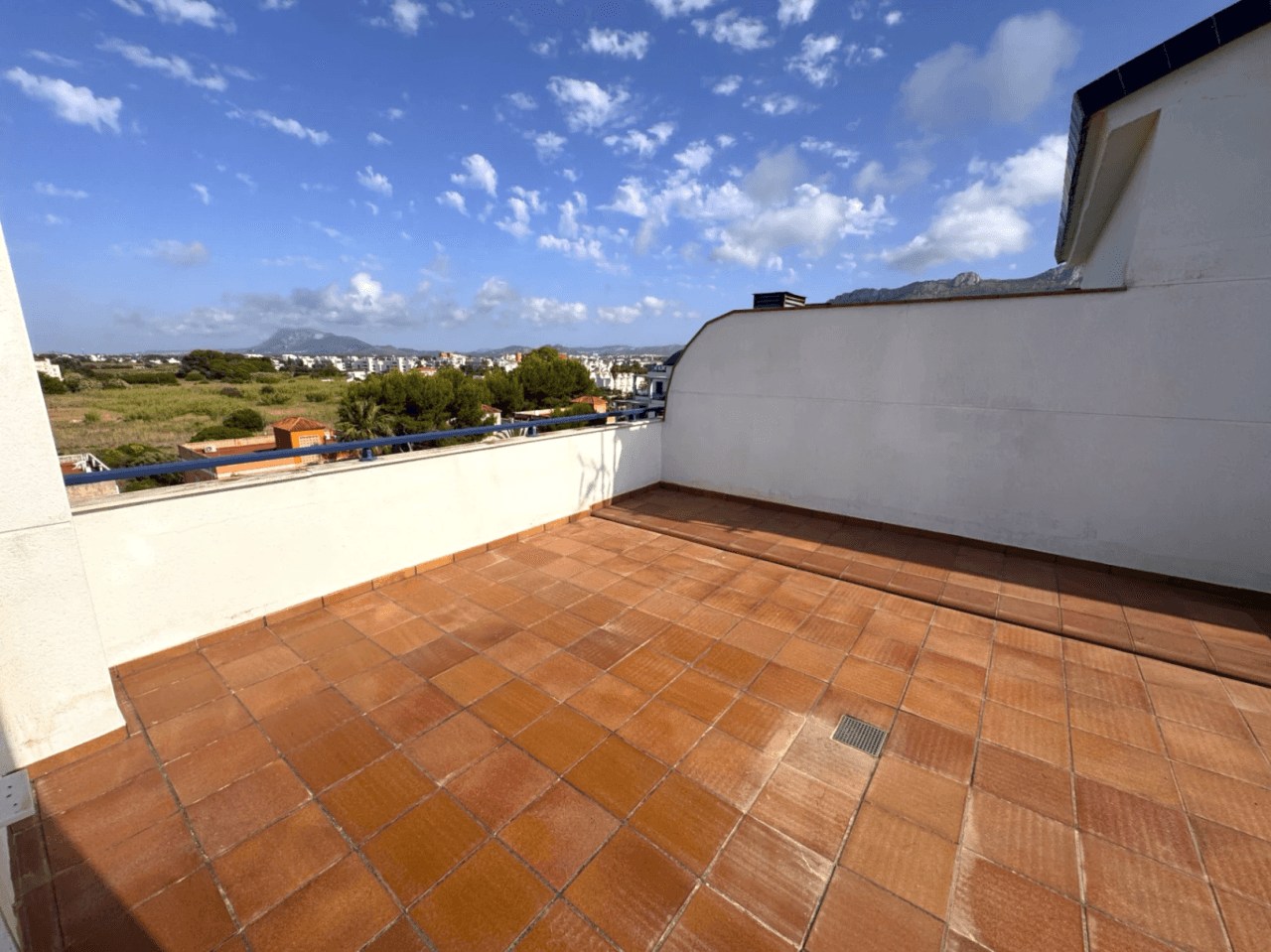Duplex penthouse, sea views, 2 bedrooms, Denia