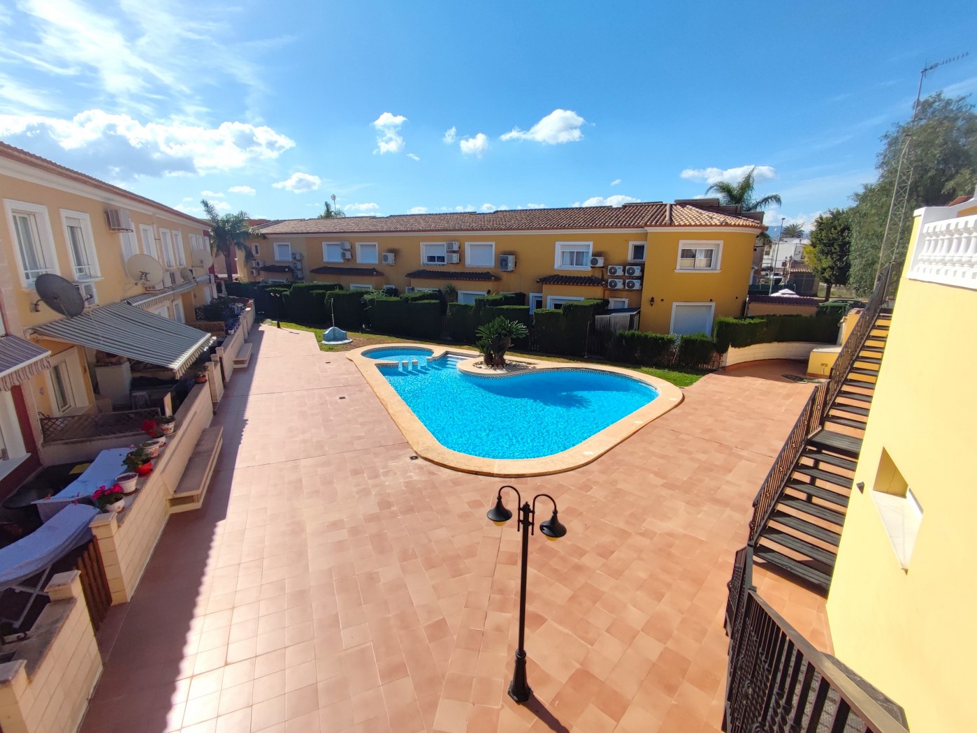 Terraced house with 2 bedrooms, communal pool, Els Poblets