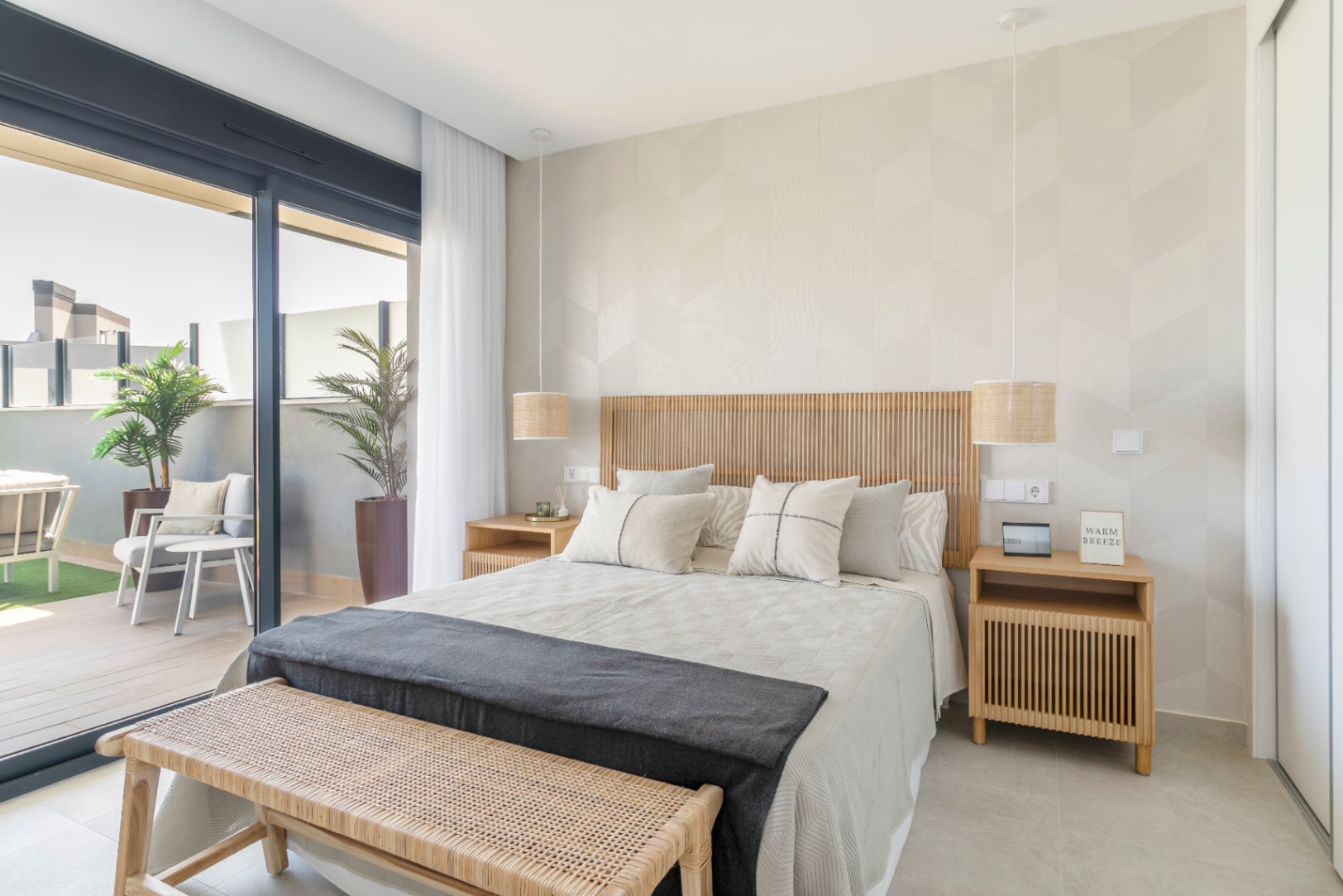Apartamentos nuevos con piscina, 2-3 dormitorios, Gran Alacant