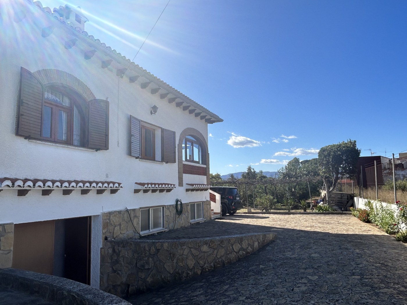 Country villa, 6 bedrooms, large plot, El Verger, Denia