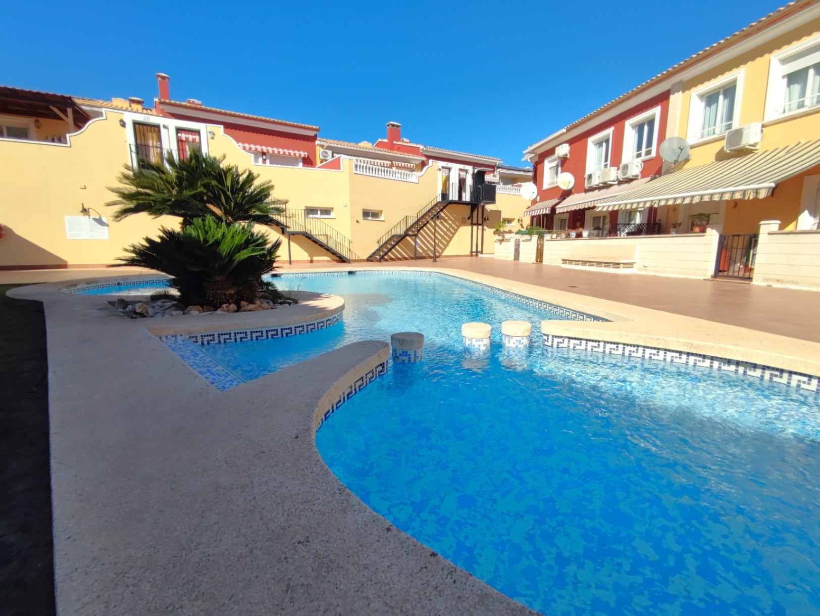 Casa Adosada, 2 dormitorios y piscina, Els Poblets