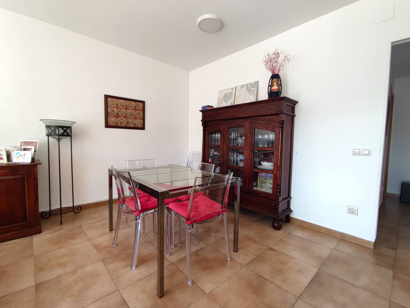 Sonnige Wohnung mit 3 Schlafzimmern und Gemeinschaftspool in Els Poblets, Costa Blanca