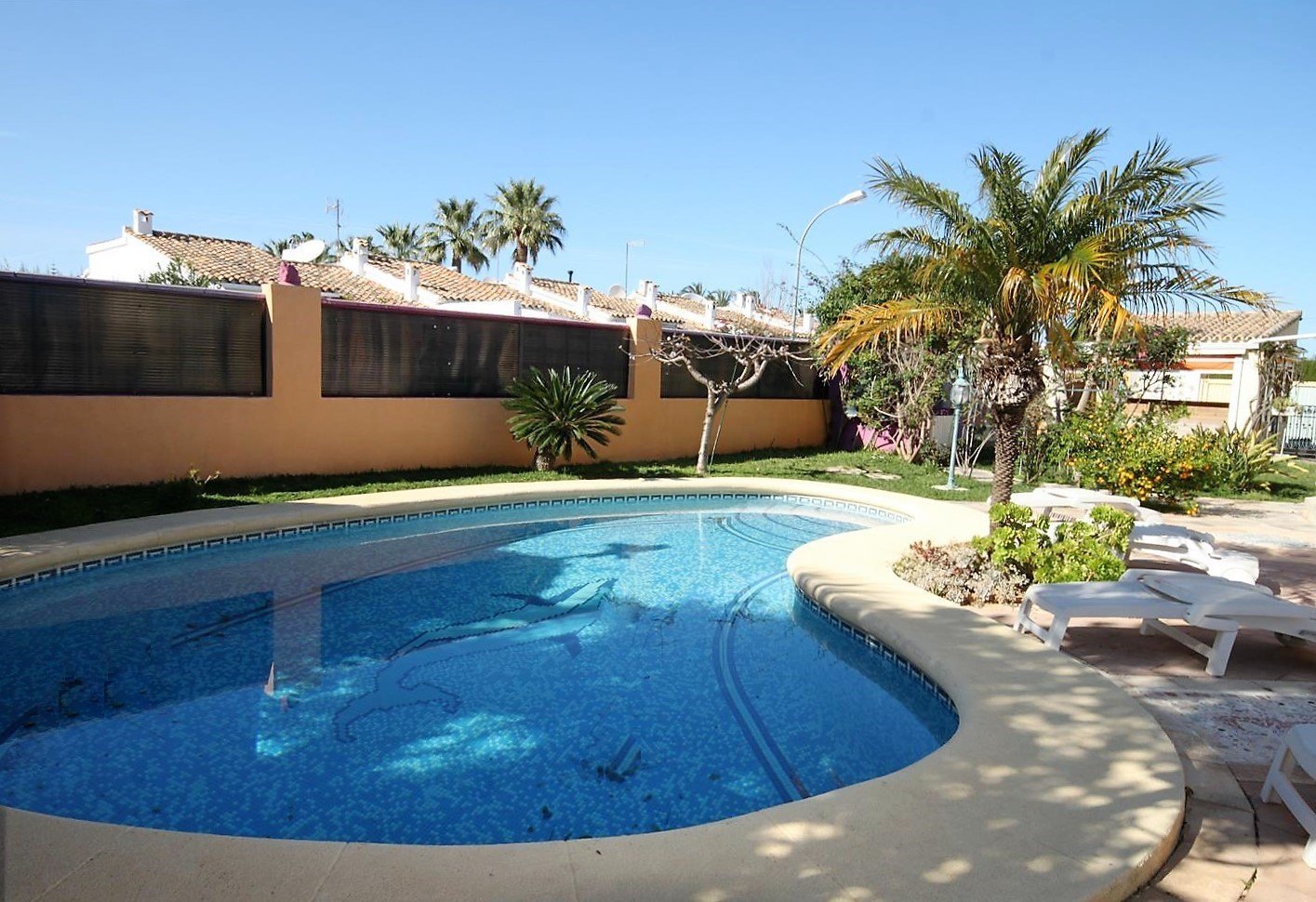 Villa with 4 bedrooms, pool, big plot Els Poblets