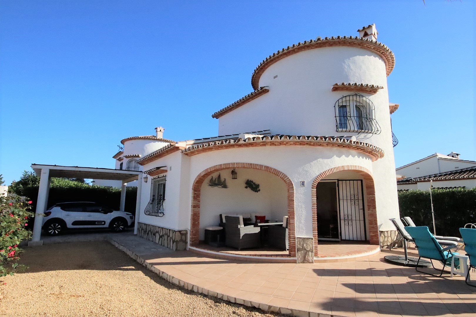 Villa con piscina, 3 dormitorios, Els Poblets